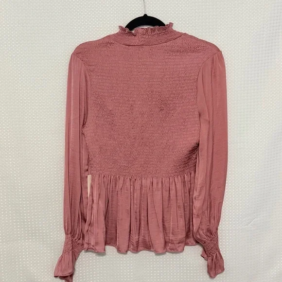 VICI Smocked Satin Peplum Blouse Mauve Long Sleeve Ruffle Neck Size Medium - Picture 8 of 9